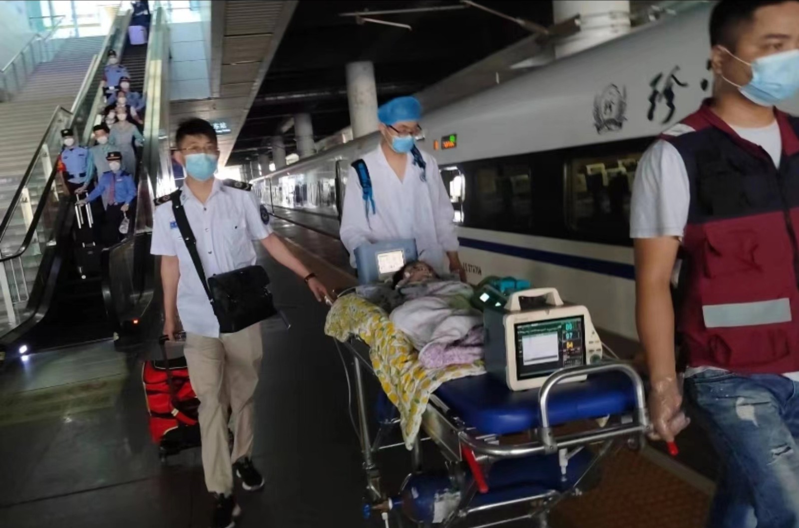 荥阳市高铁转运公司